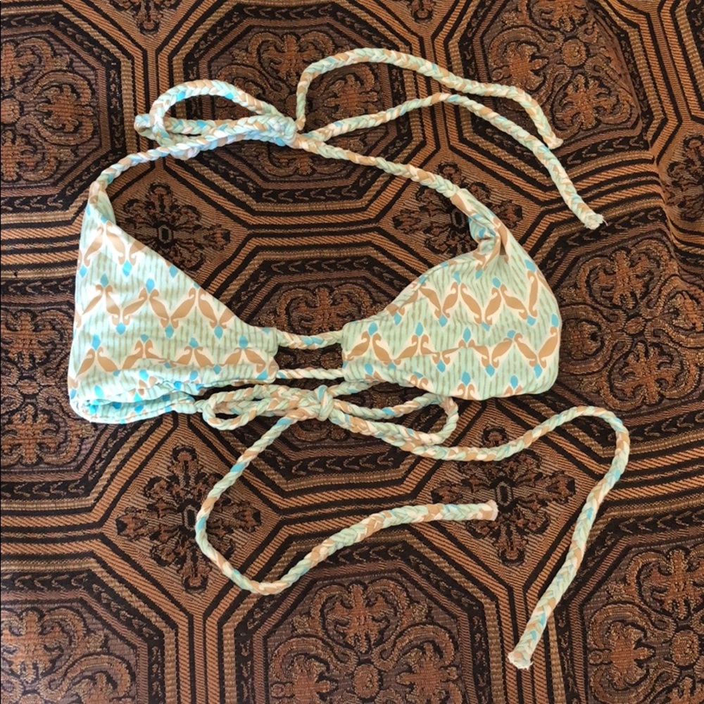 Frankie’s Bikinis Top